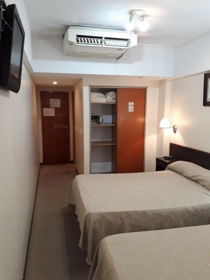 Hotel Carrara บัวโนสไอเรส ภายนอก รูปภาพ